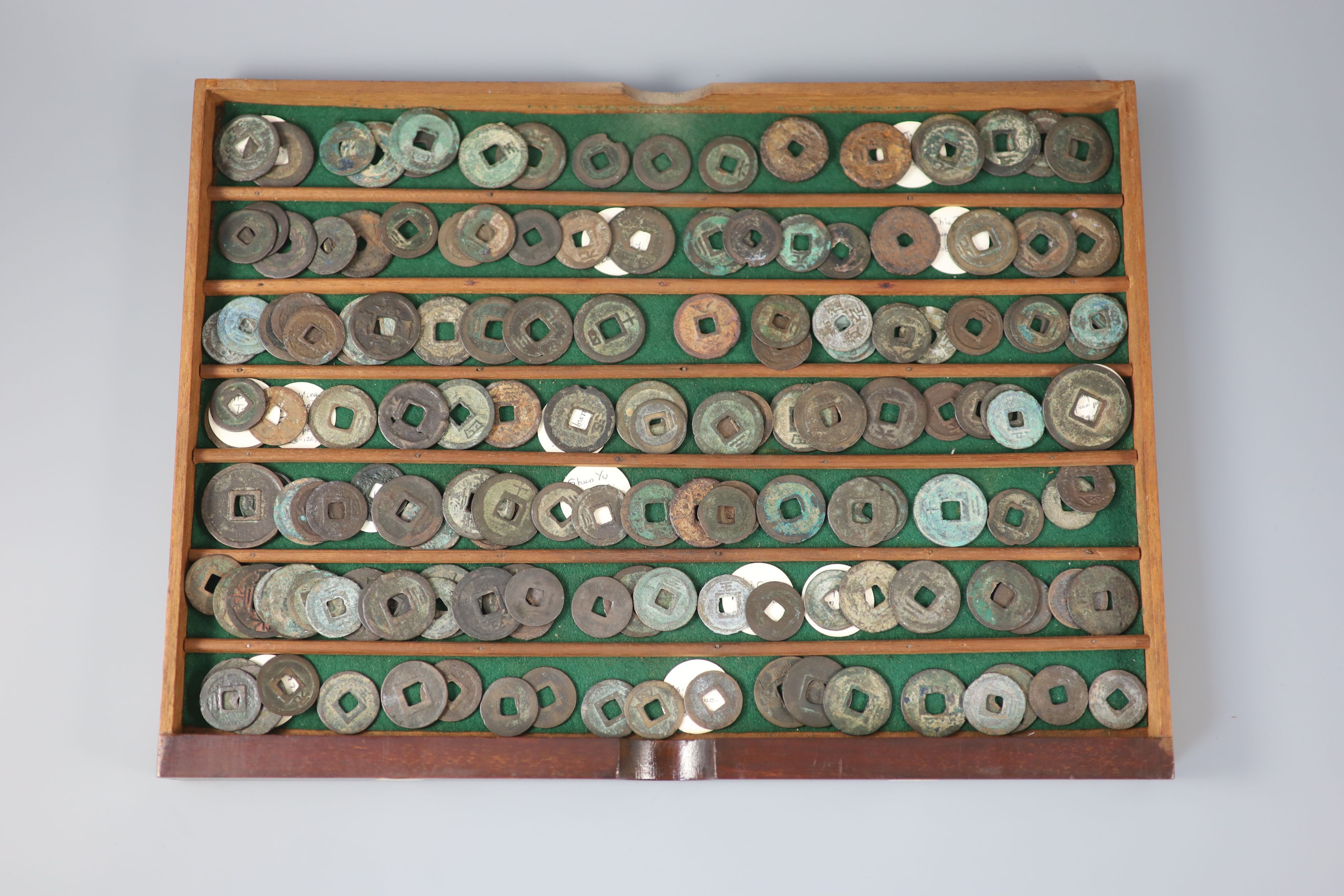 China, 159 Ancient bronze and iron round coins, Southern Song dynasty, Emperors Ning Zong (1195-1224) to Emperor Du Zong (1265-74),